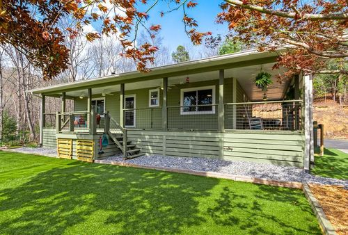 587 Holly Berry Dr, Murphy, NC, 28906-9266 | Card Image
