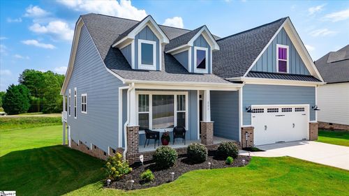 202 Montview Cir, Greenville, SC, 29617-6936 | Card Image