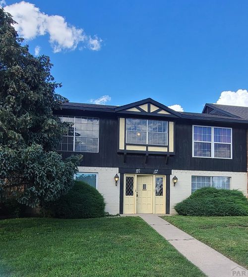 apt-204-2902 Airport Rd, Colorado Springs, CO, 80910-3070 | Card Image