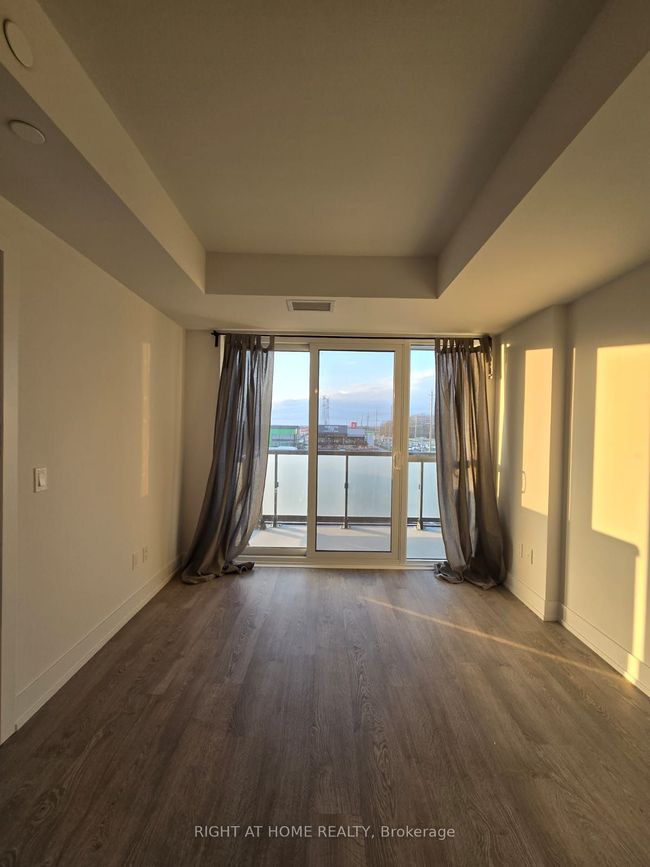 UNIT306 - 2550 Simcoe St N, Condo with 1 bedrooms, 1 bathrooms and null parking in Oshawa ON | Image 4