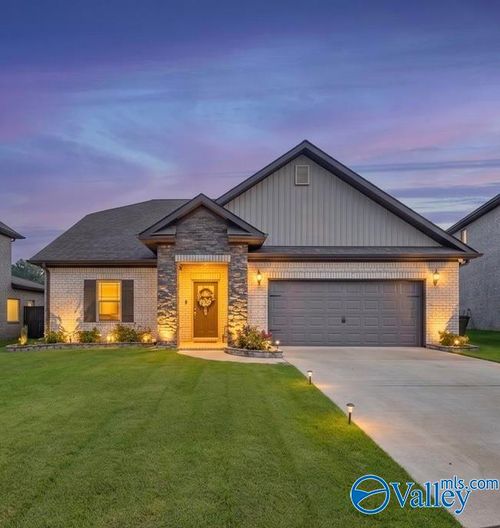 204 Keva St, Meridianville, AL, 35759-3600 | Card Image