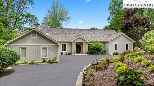665 Raven Ridge Rd, Banner Elk, NC, 28604-8945 | Card Image