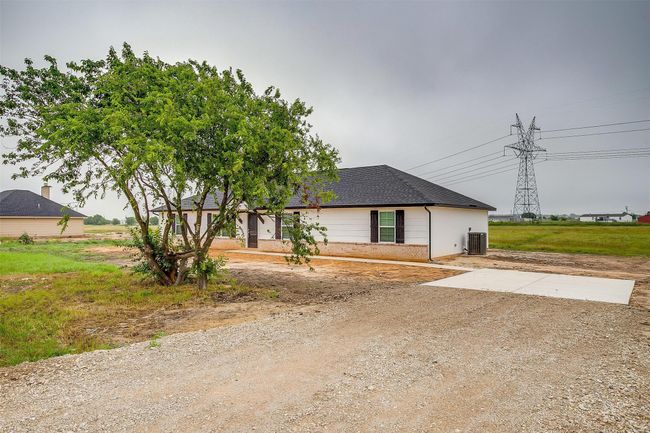 5716 High Plains Trl, House other with 5 bedrooms, 3 bathrooms and null parking in Joshua TX | Image 39