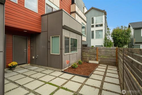 b-2311 N 113th Pl, Seattle, WA, 98133-8504 | Card Image