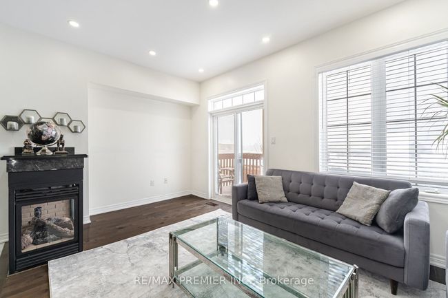 81 Alexie Way, House attached with 4 bedrooms, 4 bathrooms and 3 parking in Vaughan ON | Image 14