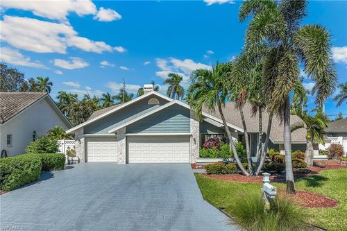 8873 Banyan Cove Cir, FORT MYERS, FL, 33919-3271 | Card Image