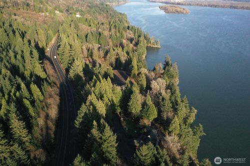 22 Edge Water Dr, Cathlamet, WA, 98612-8902 | Card Image