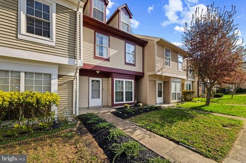 3671 Tavern Way, TRIANGLE, VA, 22172-1034 | Card Image