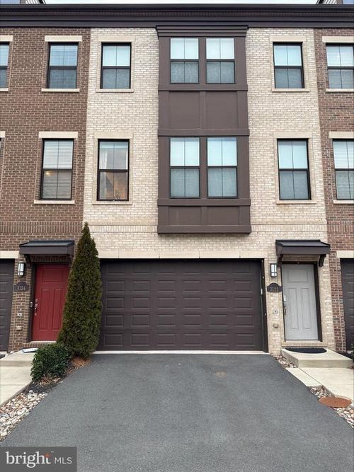 3122 Alan Shepard St, HERNDON, VA, 20171-4231 | Card Image