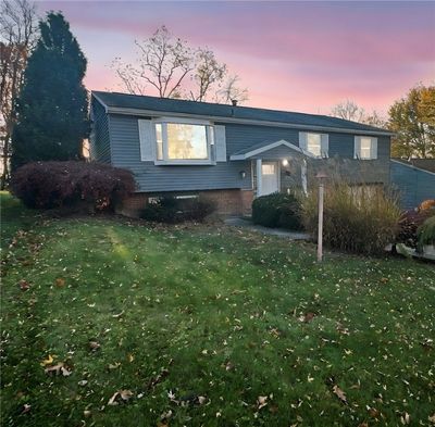 250 Darlan Hill Dr, House other with 3 bedrooms, 2 bathrooms and 2 parking in Plum Boro PA | Image 2