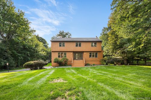 5 Rome Ct, Cortlandt Mnr, NY, 10567-5224 | Card Image
