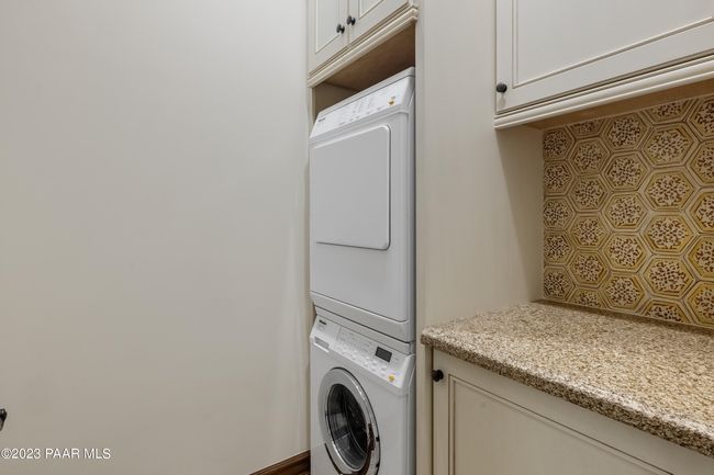 Laundry Room 2 | Image 82