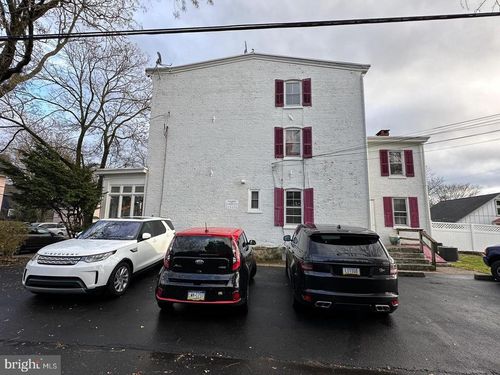 parking-spot-34 S Clinton Street, DOYLESTOWN, PA, 18901 | Card Image
