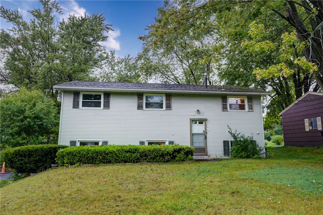Green Isle Rd, Henrietta, NY 14467