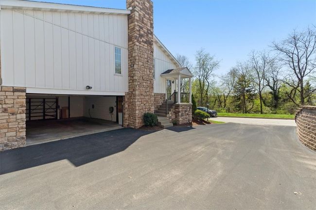 304 Forest Ridge Dr, Townhouse with 2 bedrooms, 2 bathrooms and 2 parking in Pittsburgh PA | Image 26
