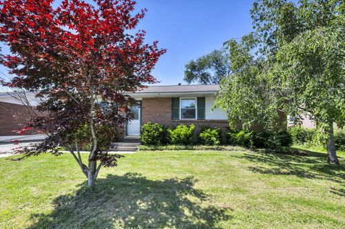 3401 Reaver Ave, Grove City, OH, 43123-2027 | Card Image