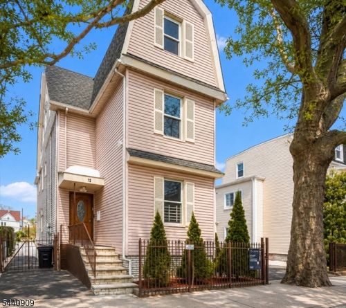 2-72 N 13th St, Newark, NJ, 07107-3197 | Card Image