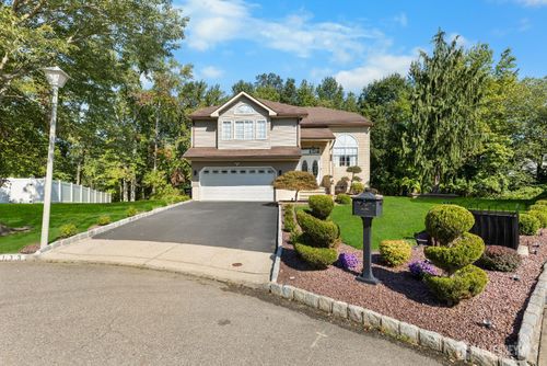 133 Winston Dr, Matawan, NJ, 07747-9720 | Card Image