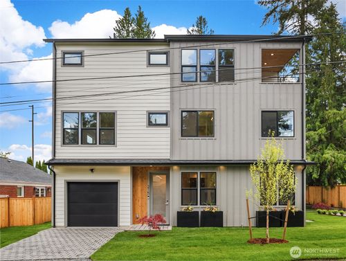 215 Ne 123rd St, Seattle, WA, 98125 | Card Image