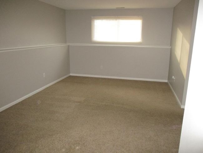 Lower level family room | Image 19