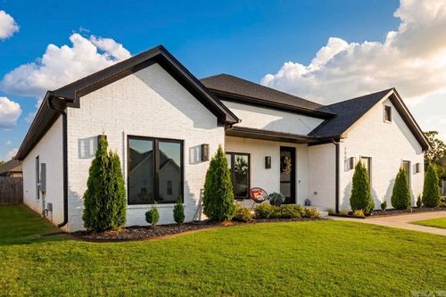 2302 Pleasant Cv, Conway, AR, 72034-2038 | Card Image