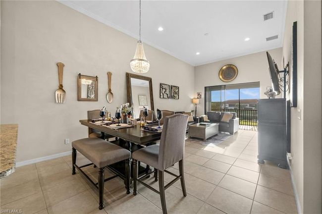 202 - 9366 Pocida Ct, Condo with 2 bedrooms, 2 bathrooms and 1 parking in Naples FL | Image 5