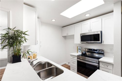 unit-304-4260 Via Arbolada, Los Angeles, CA, 90042-5163 | Card Image