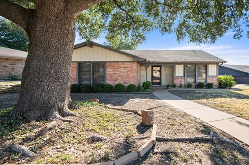 308 Rhineland Rd, Benbrook, TX, 76126-3113 | Card Image