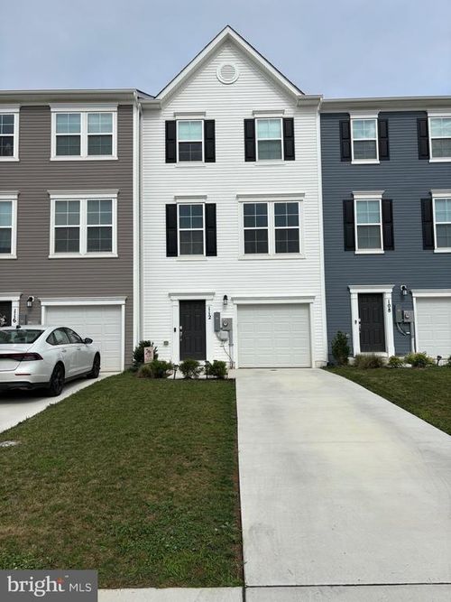 112 Cooperage Rd, INWOOD, WV, 25428-4019 | Card Image