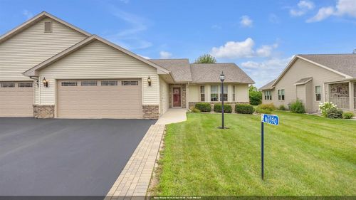 N6590 Westwind Drive, Fond Du Lac, WI, 54937 | Card Image