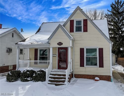 7107 Gerald Ave, Parma, OH, 44129-3241 | Card Image