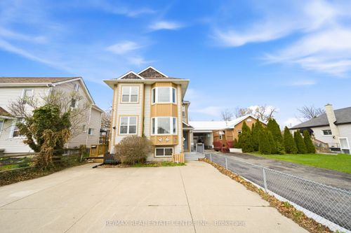233B Vine St, Saint Catharines, ON, L2M4S9 | Card Image