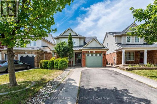 34 Worthington Ave, Brampton, ON, L7A1M9 | Card Image