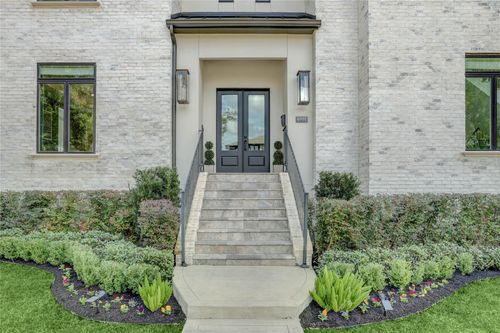 4991 Dumfries Dr, Houston, TX, 77096-4229 | Card Image