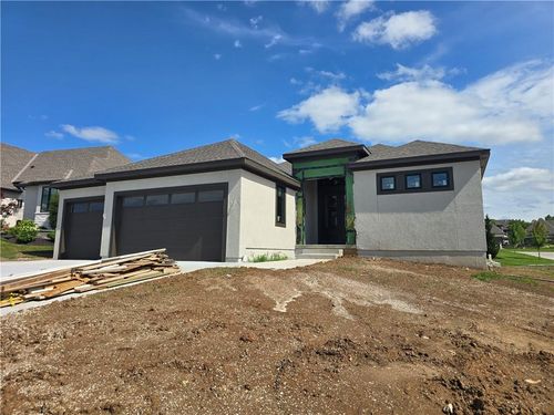 10319 W 151st Ter, Overland Park, KS, 66221-8264 | Card Image