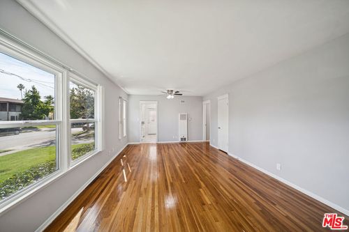 apt-1-5329 Vantage Ave, Valley Village, CA, 91607-5018 | Card Image