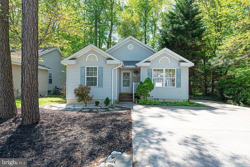 863 Ocean Pkwy, OCEAN PINES, MD, 21811-1579 | Card Image