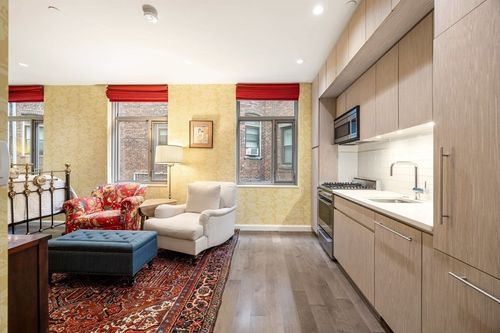 210-43 Westland Ave, Boston, MA, 02115 | Card Image