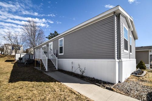 1374 Birchview Dr, MAPLEWOOD, MN, 55119-3167 | Card Image