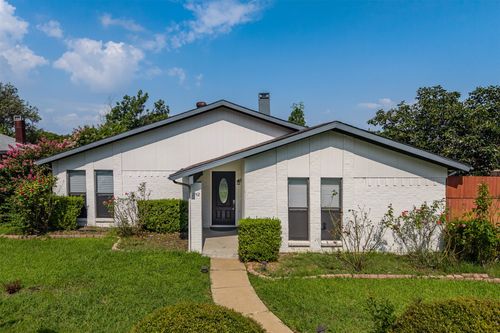 1742 Delaford Dr, Carrollton, TX, 75007-3029 | Card Image