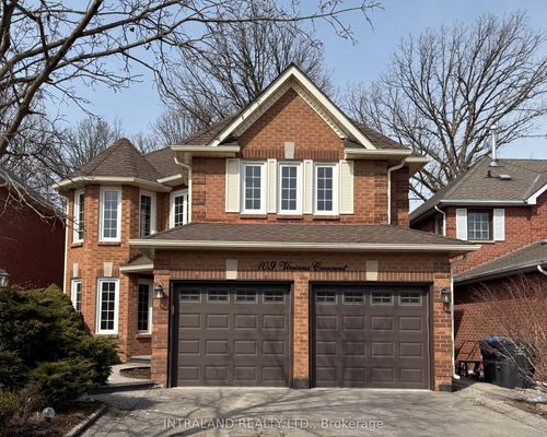109 Vivians Cres, Brampton, ON, L6Y4V4 | Card Image