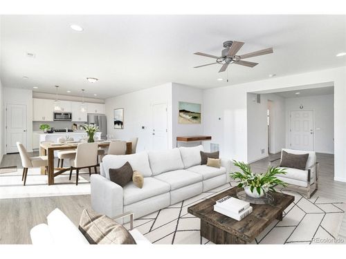 126 S Vandriver Way, Aurora, CO, 80018-1918 | Card Image