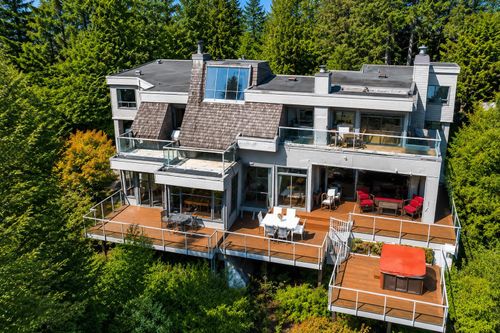 4750 Meadfeild Rd, West Vancouver, BC, V7W2Y3 | Card Image