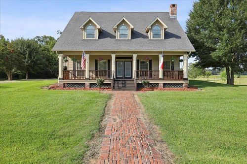 225 Loch Lomond Rd, Bridge City, TX, 77611-4400 | Card Image