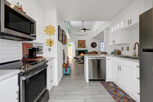 1527 Spyglass Plz, Palm Springs, CA, 92264-3830 | Card Image
