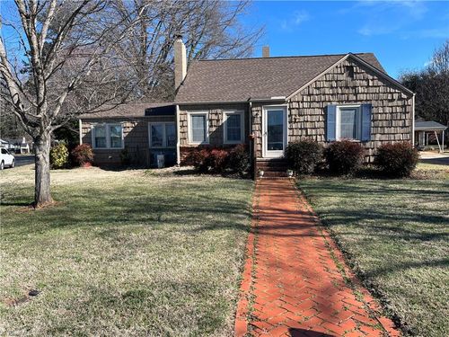 401 Westover Dr, Lexington, NC, 27292-2345 | Card Image