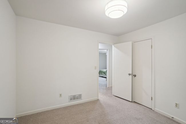 2932 Tree Top Rd, House other with 3 bedrooms, 3 bathrooms and 2 parking in Dacula GA | Image 16