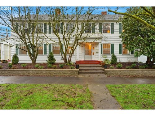 2451 Se Salmon St, Portland, OR, 97214-3945 | Card Image