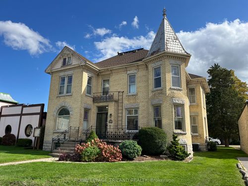 250 Main St, Parkhill, ON, N0M | Card Image