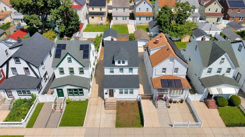 11425 210th St, Cambria Heights, NY, 11411-1011 | Card Image
